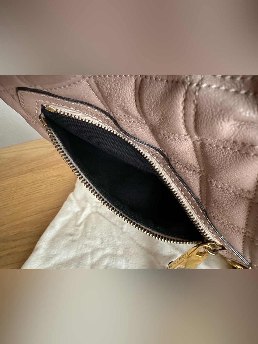 Marc Jacobs Kisslock Shoulder Bag - Picture 13 of 16